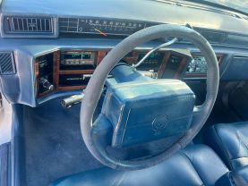 1993 CADILLAC DEVILLE COUPE V8, 4.9 LITER COUPE 2D