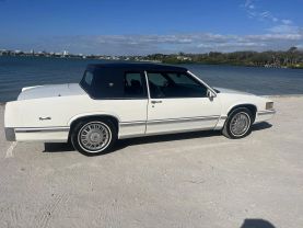 1993 CADILLAC DEVILLE COUPE V8, 4.9 LITER COUPE 2D