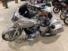 2017 INDIAN MOTORCYCLE CHIEFTAIN LIMITED CRUISER - -