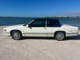 1993 CADILLAC DEVILLE COUPE V8, 4.9 LITER COUPE 2D