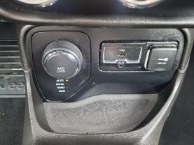2017 JEEP RENEGADE SUV RED AUTOMATIC - Auto Spot