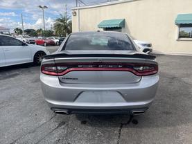 2018 DODGE CHARGER SEDAN BILLET SILVER METALLIC CLEARCOAT AUTOMATIC - Tropical Auto Sales
