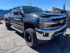 2015 CHEVROLET SILVERADO 3500 HD CREW CAB PICKUP V8, TURBO DSL, 6.6L LTZ PICKUP 4D 6 1/2 FT