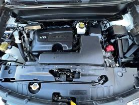 2018 NISSAN PATHFINDER SUV V6, 3.5 LITER PLATINUM SPORT UTILITY 4D