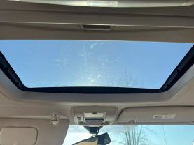 2013 CHRYSLER TOWN & COUNTRY PASSENGER WHITE AUTOMATIC - Auto Spot