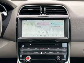 2017 Jaguar Xe Xe 25t Prestige Sedan 4d - Image 33