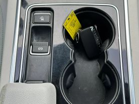 2017 Jaguar Xe Xe 25t Prestige Sedan 4d - Image 35