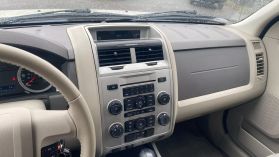 2010 FORD ESCAPE SUV GOLD AUTOMATIC - Auto Spot