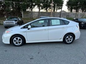2015 TOYOTA PRIUS HATCHBACK WHITE AUTOMATIC - Xtreme Auto Sales