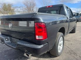 2014 RAM 1500 QUAD CAB PICKUP GRAY AUTOMATIC - Auto Spot