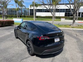 2022 TESLA MODEL Y SUV DUAL AC ELECTRIC MOTORS LONG RANGE SPORT UTILITY 4D