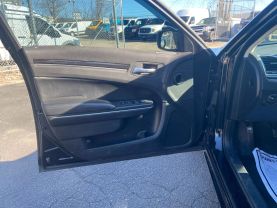 2016 CHRYSLER 300 SEDAN BLACK AUTOMATIC - Auto Spot
