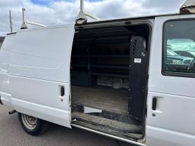 2011 FORD E150 CARGO