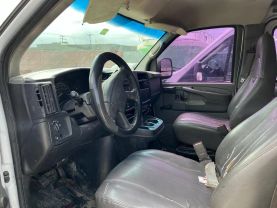 2005 Chevrolet Express 2500 Cargo - Image 3