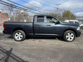 2014 RAM 1500 QUAD CAB PICKUP GRAY AUTOMATIC - Auto Spot