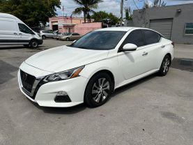 2019 Nissan Altima - Image 1