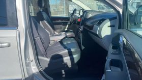 2010 CHRYSLER TOWN & COUNTRY PASSENGER SILVER AUTOMATIC - Auto Spot