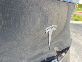 2022 TESLA MODEL Y SUV DUAL AC ELECTRIC MOTORS LONG RANGE SPORT UTILITY 4D