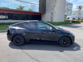 2022 TESLA MODEL Y SUV DUAL AC ELECTRIC MOTORS LONG RANGE SPORT UTILITY 4D