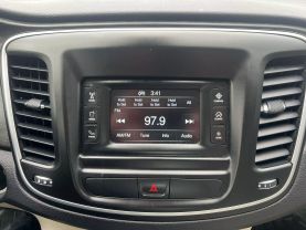 2015 CHRYSLER 200 SEDAN BLACK AUTOMATIC - Auto Spot
