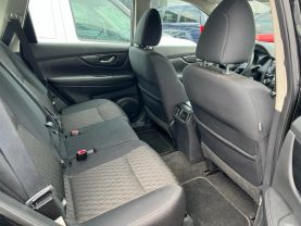 2018 Nissan Rogue - Image 5
