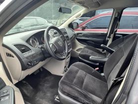 2014 Dodge Grand Caravan Passenger - Image 5