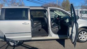 2010 CHRYSLER TOWN & COUNTRY PASSENGER SILVER AUTOMATIC - Auto Spot