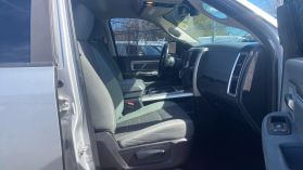2015 RAM 1500 QUAD CAB PICKUP SILVER AUTOMATIC - Auto Spot