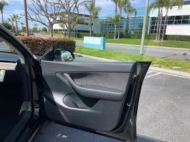 2022 TESLA MODEL Y SUV DUAL AC ELECTRIC MOTORS LONG RANGE SPORT UTILITY 4D