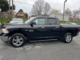 2016 RAM 1500 CREW CAB PICKUP BLACK AUTOMATIC - Xtreme Auto Sales