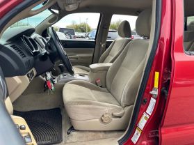 2010 TOYOTA TACOMA DOUBLE CAB PICKUP V6, 4.0 LITER PRERUNNER PICKUP 4D 5 FT