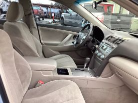 2009 Toyota Camry - Image 7