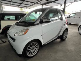 2011 Smart Fortwo - Image 1
