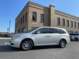 2011 HONDA ODYSSEY VAN V6, VTEC, 3.5 LITER EX-L MINIVAN 4D