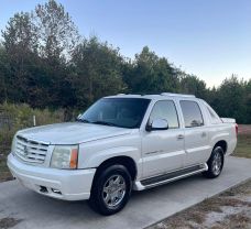 2003 CADILLAC ESCALADE EXT SUV V8, 6.0 LITER SPORT UTILITY PICKUP 4D 5 1/4 FT