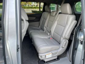 2011 HONDA ODYSSEY VAN V6, VTEC, 3.5 LITER EX-L MINIVAN 4D
