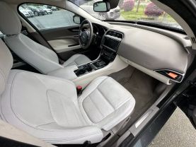 2017 Jaguar Xe Xe 25t Prestige Sedan 4d - Image 28