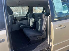 2010 DODGE GRAND CARAVAN PASSENGER PASSENGER GOLD AUTOMATIC - Auto Spot