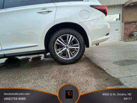 2017 INFINITI QX60 SUV V6, 3.5 LITER 3.5 SPORT UTILITY 4D at T's Auto & Truck Sales - used car dealership in Omaha, NE