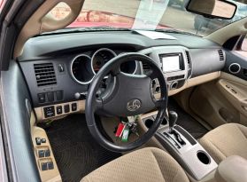 2010 TOYOTA TACOMA DOUBLE CAB PICKUP V6, 4.0 LITER PRERUNNER PICKUP 4D 5 FT