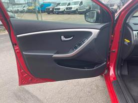 2016 HYUNDAI ELANTRA GT HATCHBACK RED AUTOMATIC - Auto Spot