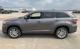 2015 TOYOTA HIGHLANDER SUV 4-CYL, 2.7 LITER LE SPORT UTILITY 4D
