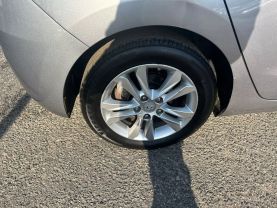 2014 HYUNDAI ELANTRA HATCHBACK SILVER AUTOMATIC - Auto Spot