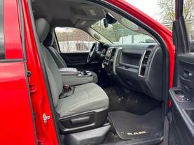 2016 RAM 1500 CREW CAB PICKUP RED AUTOMATIC - Auto Spot