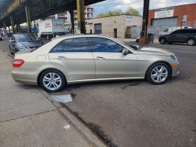 2010 MERCEDES-BENZ E-CLASS