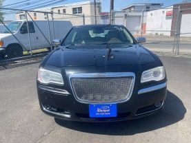 2011 CHRYSLER 300 SEDAN BLACK AUTOMATIC - Auto Spot