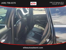 2019 JEEP CHEROKEE SUV V6, 3.2 LITER LATITUDE PLUS SPORT UTILITY 4D