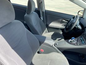 2011 TOYOTA PRIUS HATCHBACK 4-CYL, HYBRID, 1.8 LITER FOUR HATCHBACK 4D