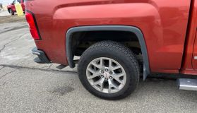 2015 GMC SIERRA 1500 CREW CAB PICKUP V8, ECOTEC3, 5.3 LITER SLT PICKUP 4D 5 3/4 FT