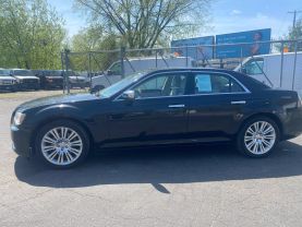2011 CHRYSLER 300 SEDAN BLACK AUTOMATIC - Auto Spot